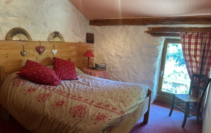 Maison AUZAT (09220)  83 m2 152 000 € 