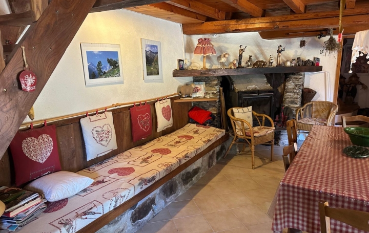 Maison AUZAT (09220)  83 m2 152 000 € 