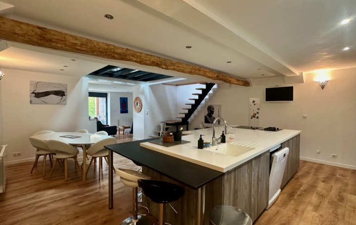 Maison VERDUN (09310)  140 m2 327 000 € 