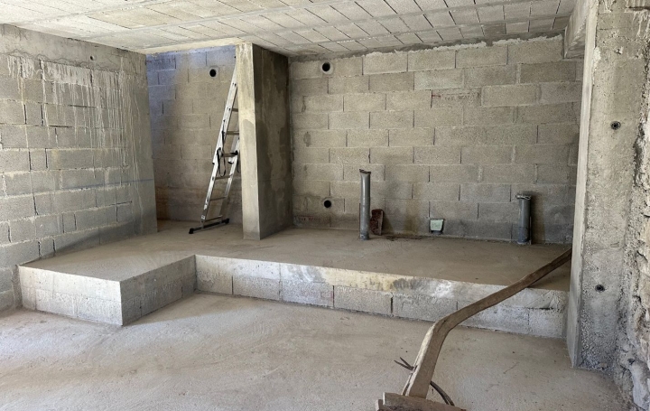 Maison TARASCON-SUR-ARIEGE (09400)  180 m2 153 000 € 