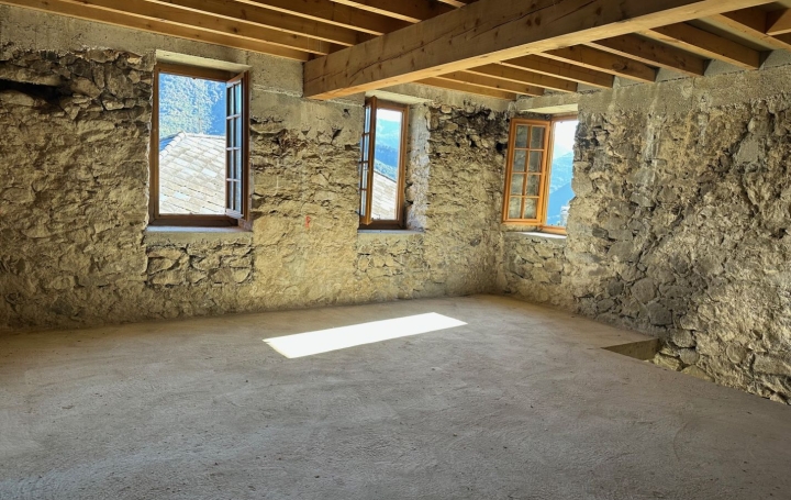 Maison TARASCON-SUR-ARIEGE (09400)  180 m2 153 000 € 