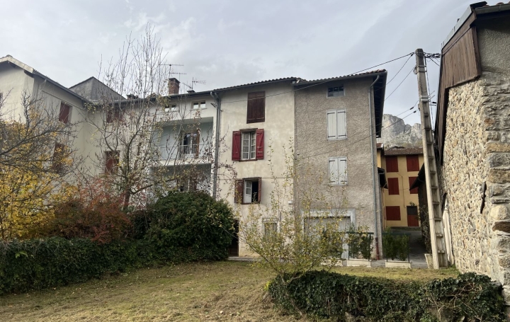 Maison RABAT-LES-TROIS-SEIGNEURS (09400)  99 m2 64 000 € 