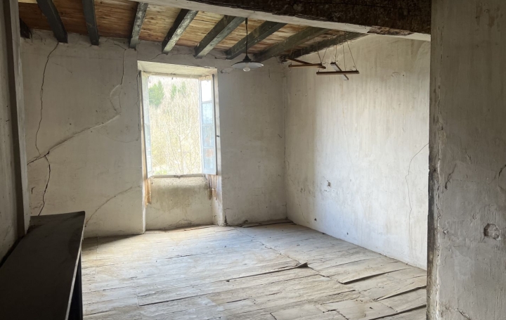 Maison RABAT-LES-TROIS-SEIGNEURS (09400)  99 m2 64 000 € 