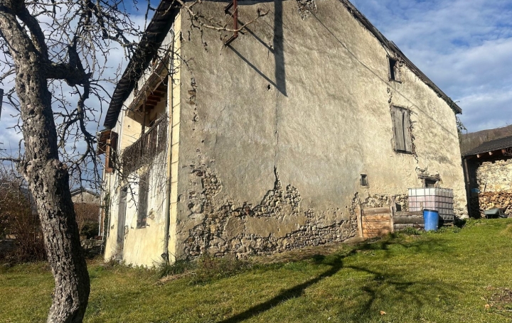 Maison SAURAT (09400)  125 m2 62 000 € 