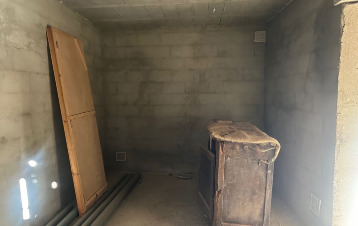 Maison SAURAT (09400)  125 m2 62 000 € 