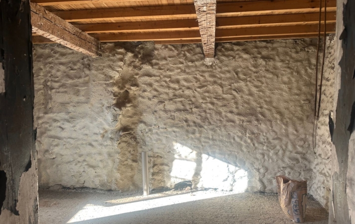 Maison SAURAT (09400)  125 m2 62 000 € 