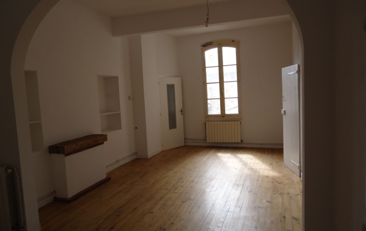 Immeuble FOIX (09000)  220 m2 295 000 € 