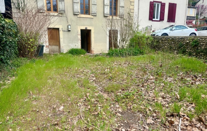 Maison FOIX (09000)  205 m2 145 000 € 