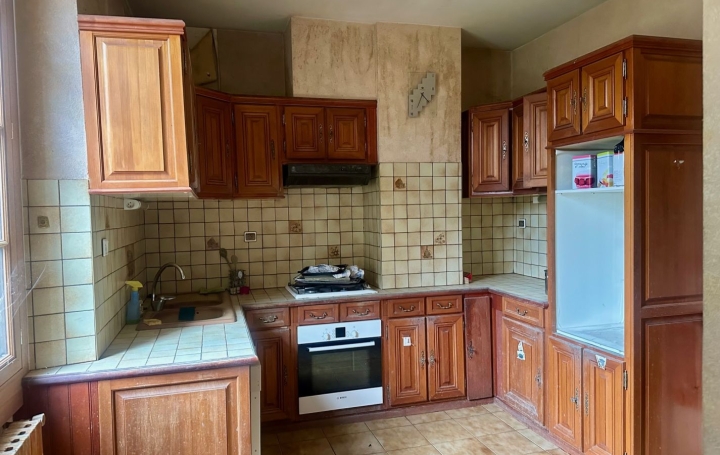 Maison FOIX (09000)  205 m2 145 000 € 