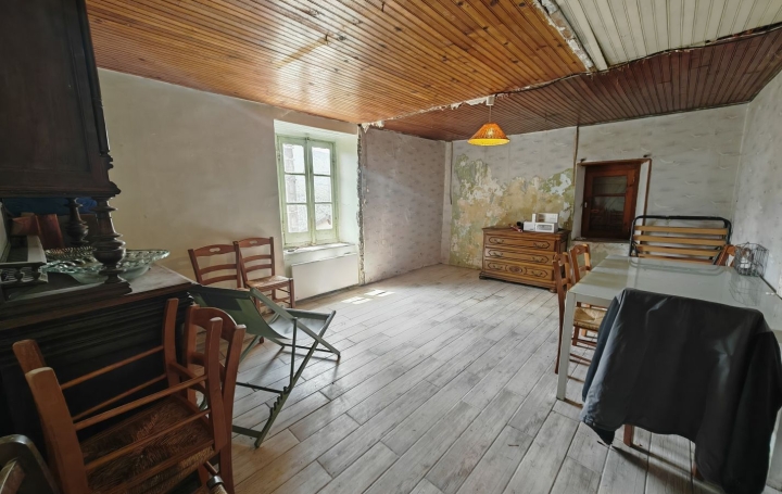 Maison / Villa LUZENAC (09250) 60 m<sup>2</sup> 50 000 € 