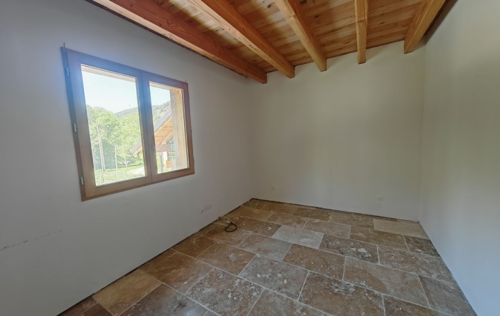 Maison AX-LES-THERMES (09110)  123 m2 294 800 € 