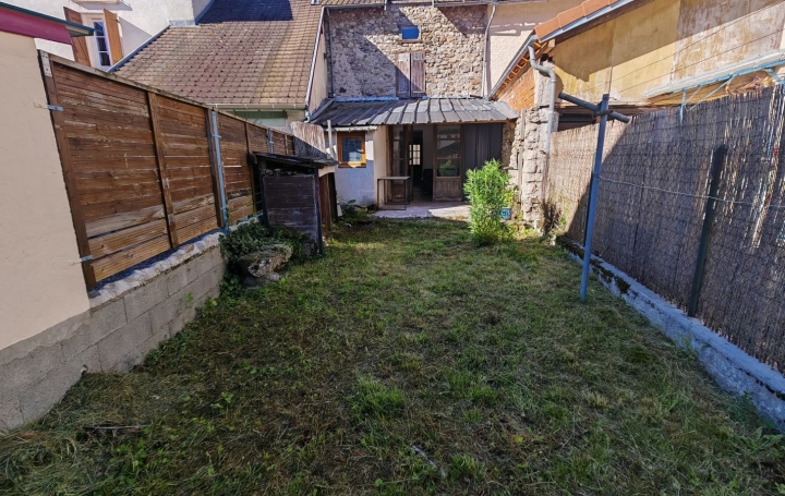 Maison de village LES CABANNES (09310)  89 m2 145 000 € 