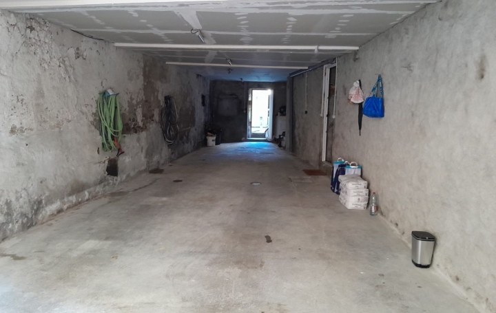 Immeuble TARASCON-SUR-ARIEGE (09400)   203 000 € 