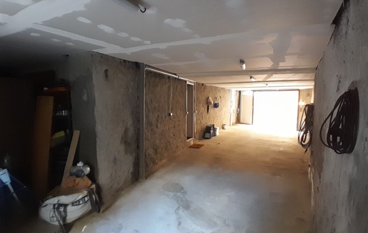 Immeuble TARASCON-SUR-ARIEGE (09400)   203 000 € 