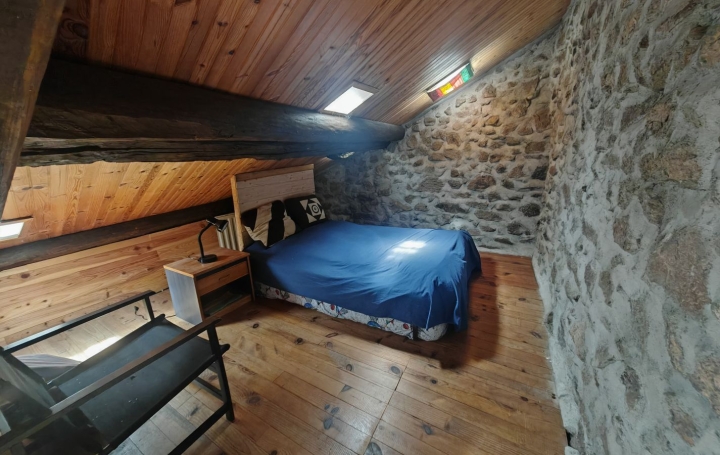 Maison AX-LES-THERMES (09110)  200 m2 160 000 € 