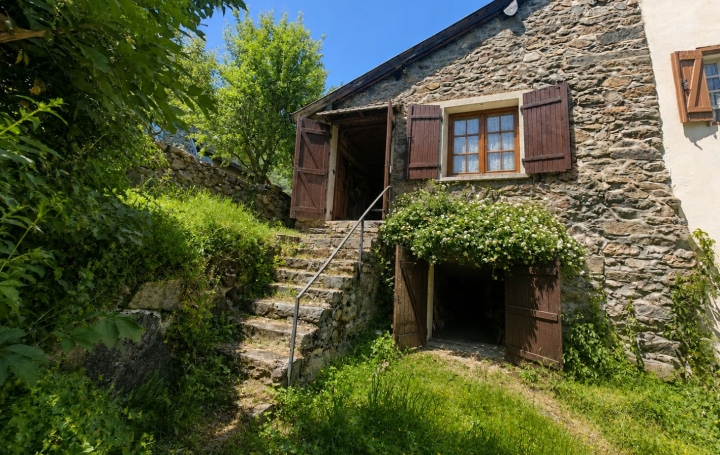 Maison / Villa AX-LES-THERMES (09110) 200 m<sup>2</sup> 160 000 € 