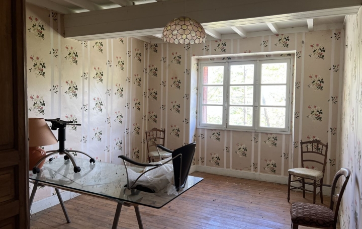 Maison BOUSSENAC (09320)  170 m2 127 000 € 