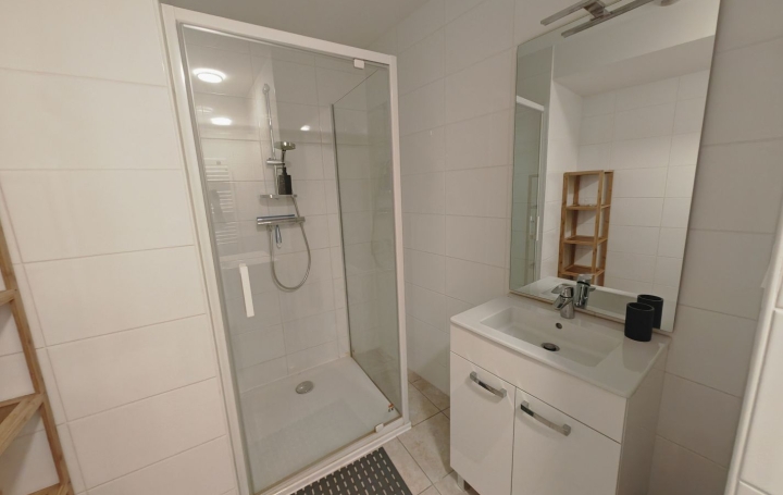 3 Pièces AX-LES-THERMES (09110)  77 m2 198 900 € 