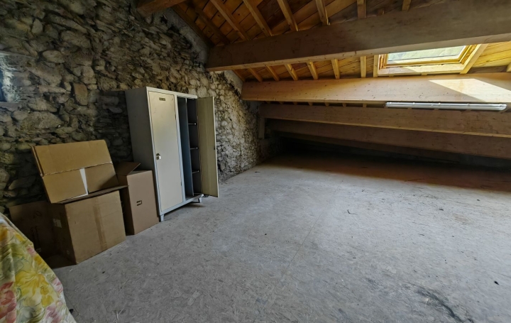 3 Pièces AX-LES-THERMES (09110)  77 m2 198 900 € 