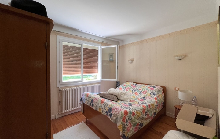 Maison SINSAT (09310)  102 m2 183 000 € 