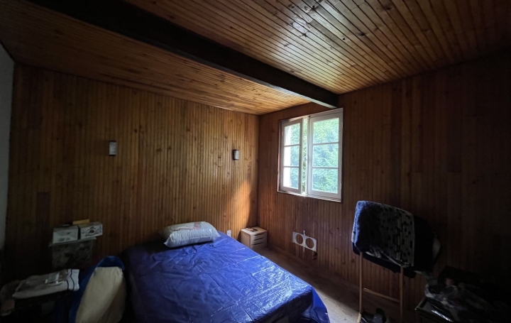 Maison SAURAT (09400)  84 m2 78 000 € 