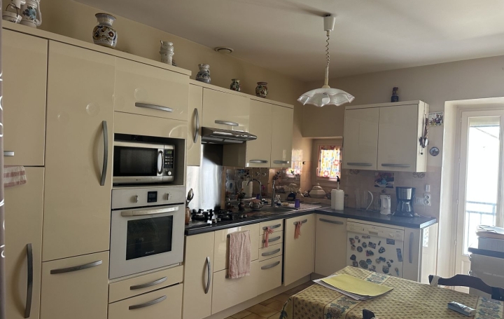 Maison CHATEAU-VERDUN (09310)  142 m2 203 000 € 