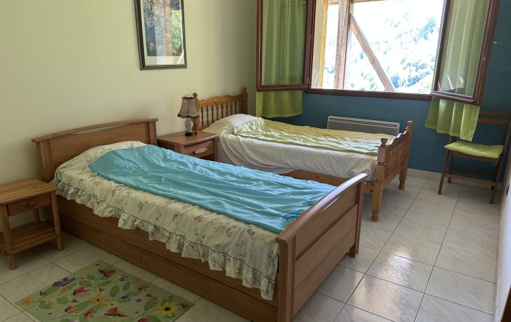 Maison VICDESSOS (09220)  80 m2 156 000 € 