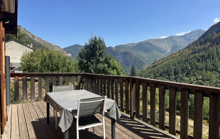 Maison VICDESSOS (09220)  80 m2 156 000 € 