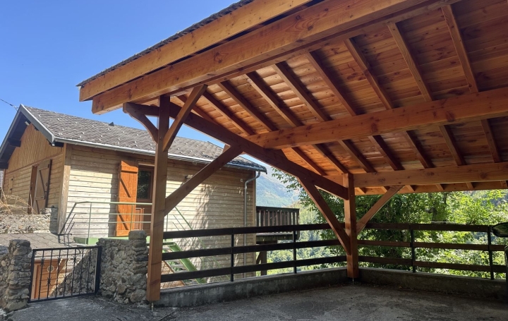 Maison VICDESSOS (09220)  80 m2 156 000 € 