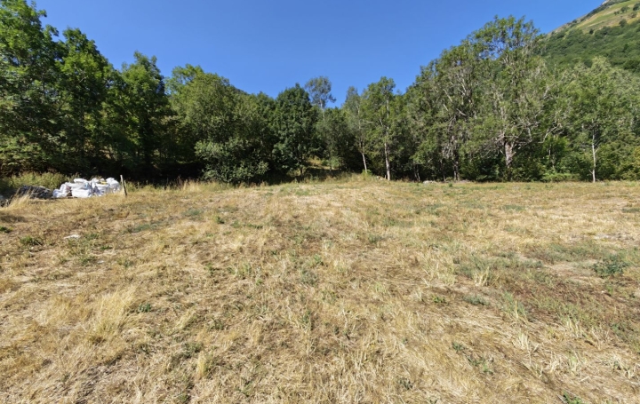 Terrain AX-LES-THERMES (09110)   66 670 € 