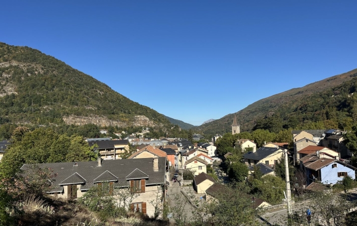 Maison AX-LES-THERMES (09110)  127 m2 245 000 € 