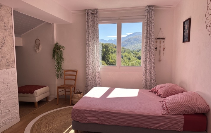 Maison AX-LES-THERMES (09110)  118 m2 319 000 € 