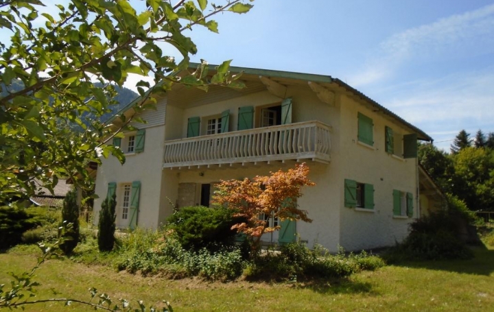 Réseau Immo-diffusion : Maison  FOUGAX-ET-BARRINEUF  163 m2 199 000 € 