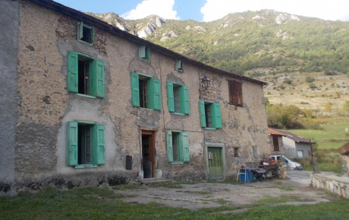 Réseau Immo-diffusion : Maison  BESTIAC  85 m2 70 000 € 