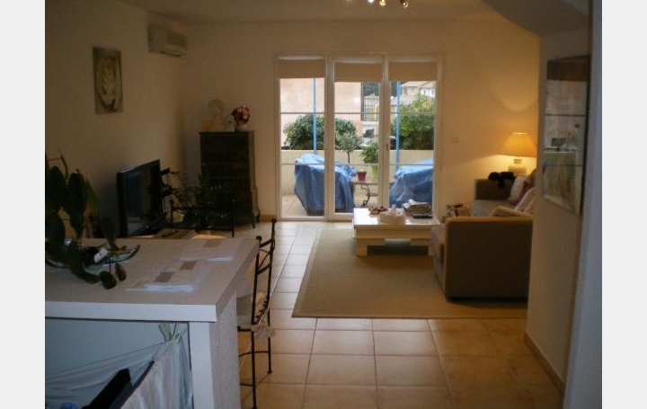 Réseau Immo-diffusion : Villa  SAINT-CLEMENT-DE-RIVIERE  78 m2 304 000 € 