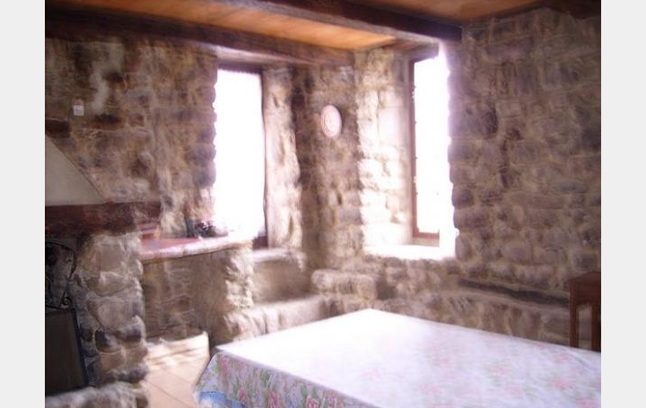 Réseau Immo-diffusion : Maison de village  VALGORGE  88 m2 97 000 € 