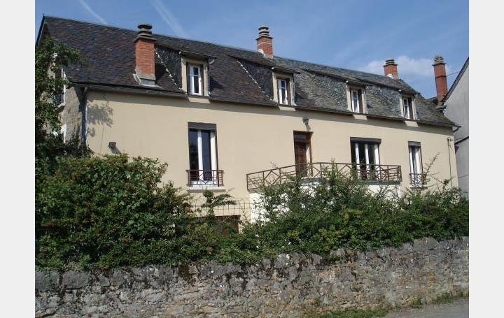 Réseau Immo-diffusion : Maison  PIERREFICHE  160 m2 250 000 € 