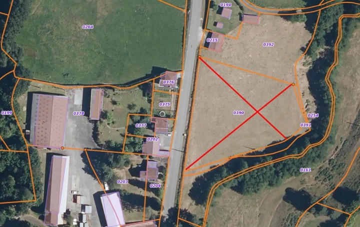 Terrain SERVIERES-LE-CHATEAU (19220)   33 000 € 