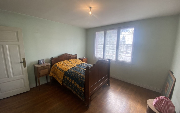 Maison SAINT-MARTIN-LA-MEANNE (19320)  207 m2 91 800 € 