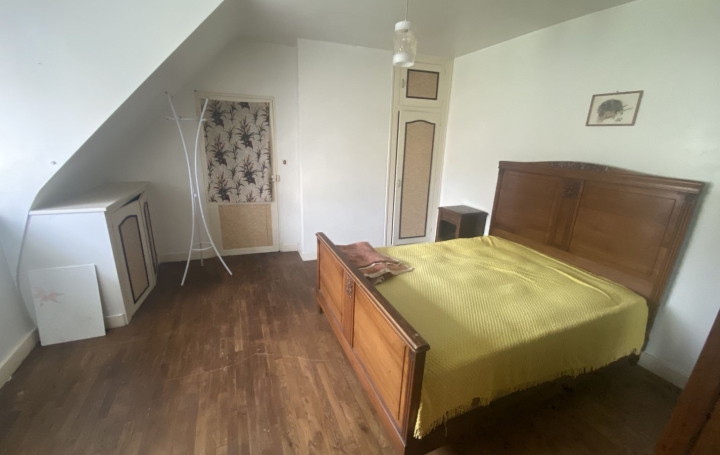 Maison SAINT-MARTIN-LA-MEANNE (19320)  207 m2 91 800 € 