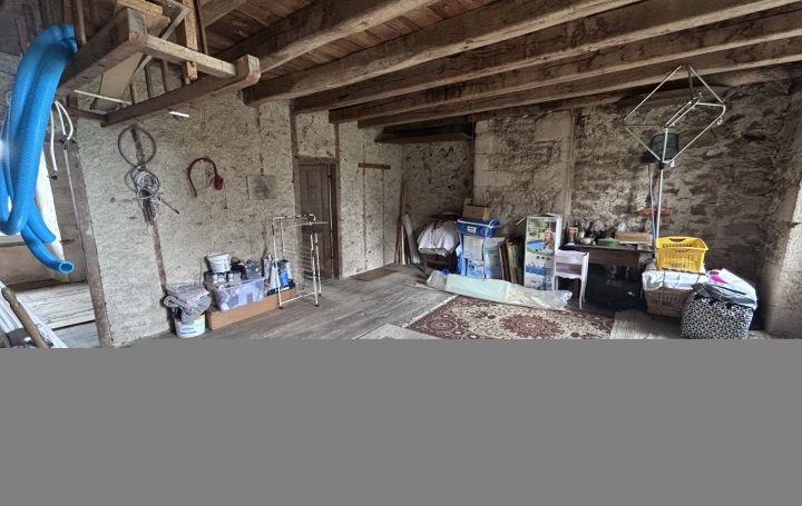 Maison SAINT-PRIVAT (19220)  198 m2 196 100 € 