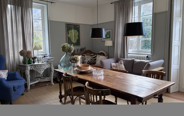 Maison SERVIERES-LE-CHATEAU (19220)  290 m2 262 500 € 