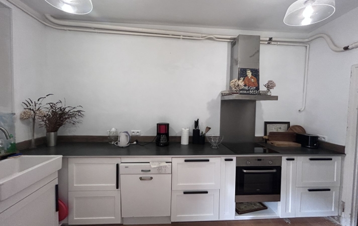 Maison SERVIERES-LE-CHATEAU (19220)  290 m2 262 500 € 