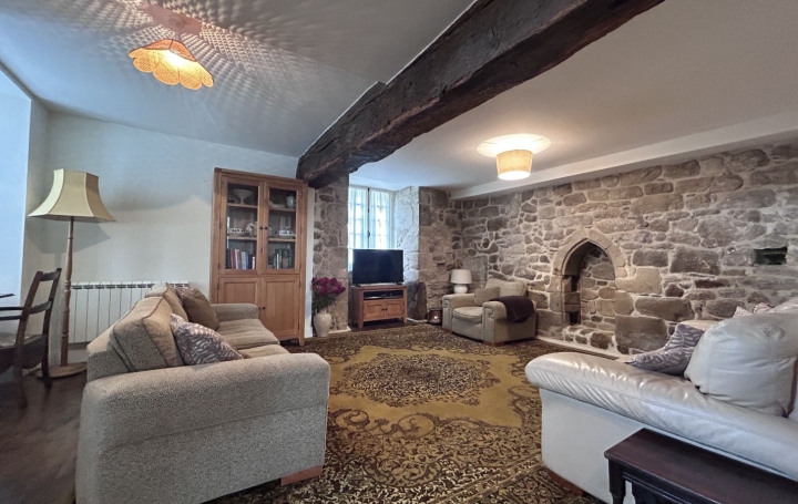 Propriété SEXCLES (19430)  265 m2 572 000 € 