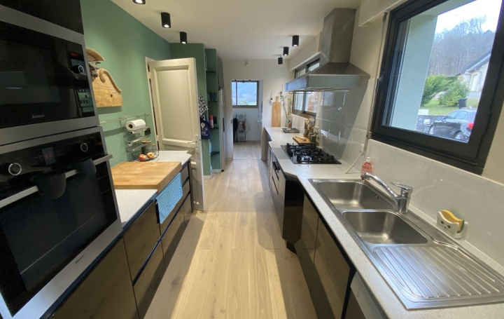 Maison ARGENTAT-SUR-DORDOGNE (19400)  240 m2 328 000 € 