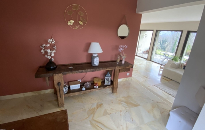 Maison ARGENTAT-SUR-DORDOGNE (19400)  240 m2 328 000 € 