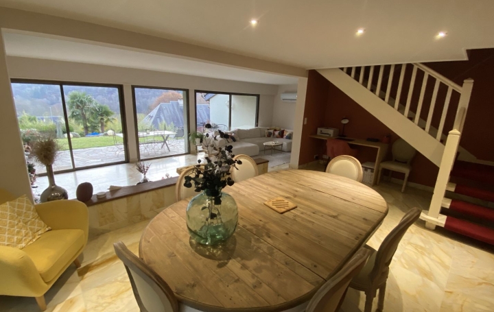 Maison ARGENTAT-SUR-DORDOGNE (19400)  240 m2 328 000 € 