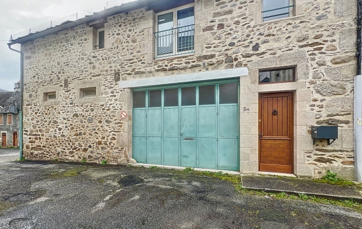 Immeuble ARGENTAT-SUR-DORDOGNE (19400)  112 m2 141 000 € 