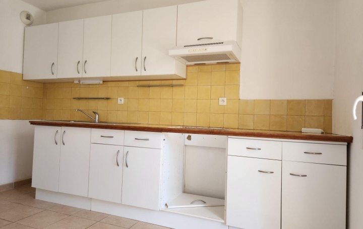 2 Pièces PLAN-D'AUPS-SAINTE-BAUME (83640)  45 m2 156 000 € 