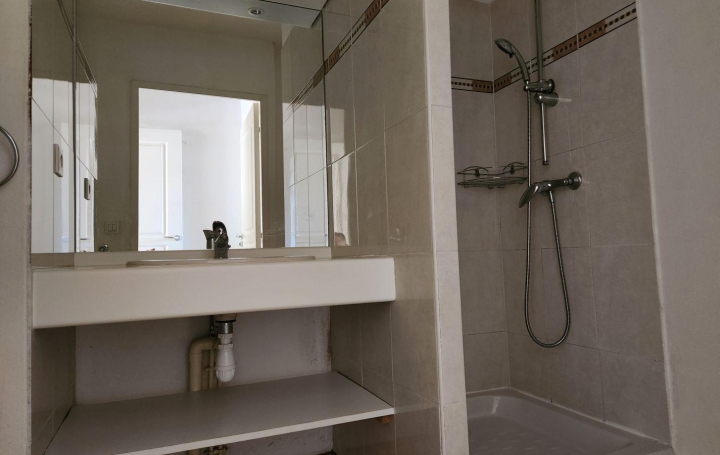 2 Pièces PLAN-D'AUPS-SAINTE-BAUME (83640)  45 m2 156 000 € 